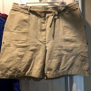 Lauren Ralph Lauren Khaki Shorts Size 16